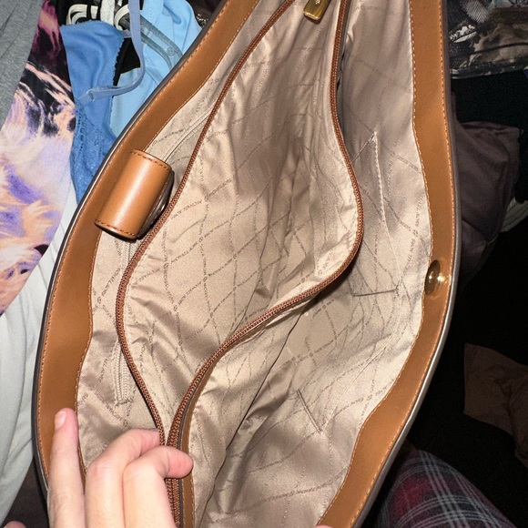 Michael Kors tote bag - Picture 8 of 15